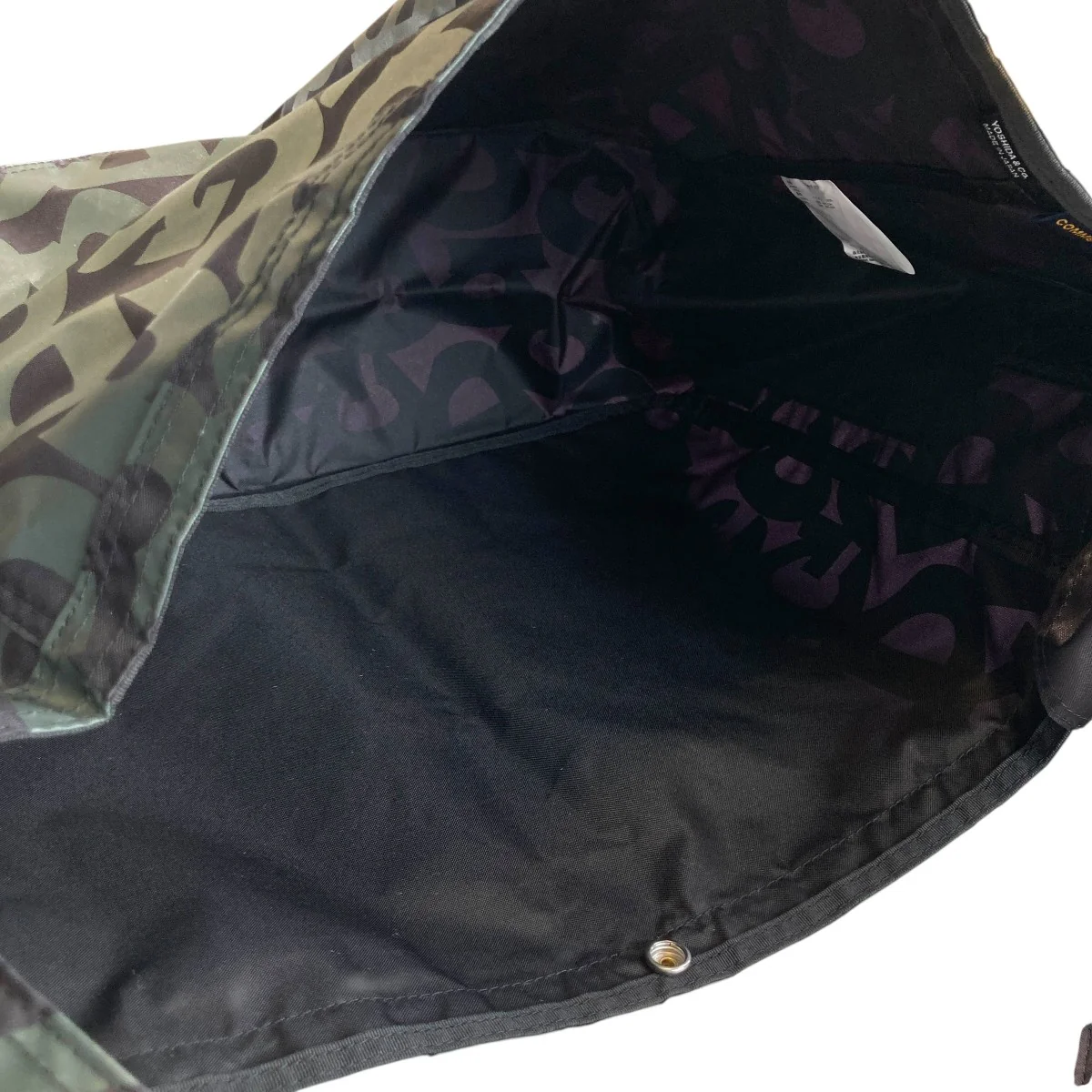 CDG総柄ショルダーバッグ ニュースペーパーバッグOM-K202 - Image 5