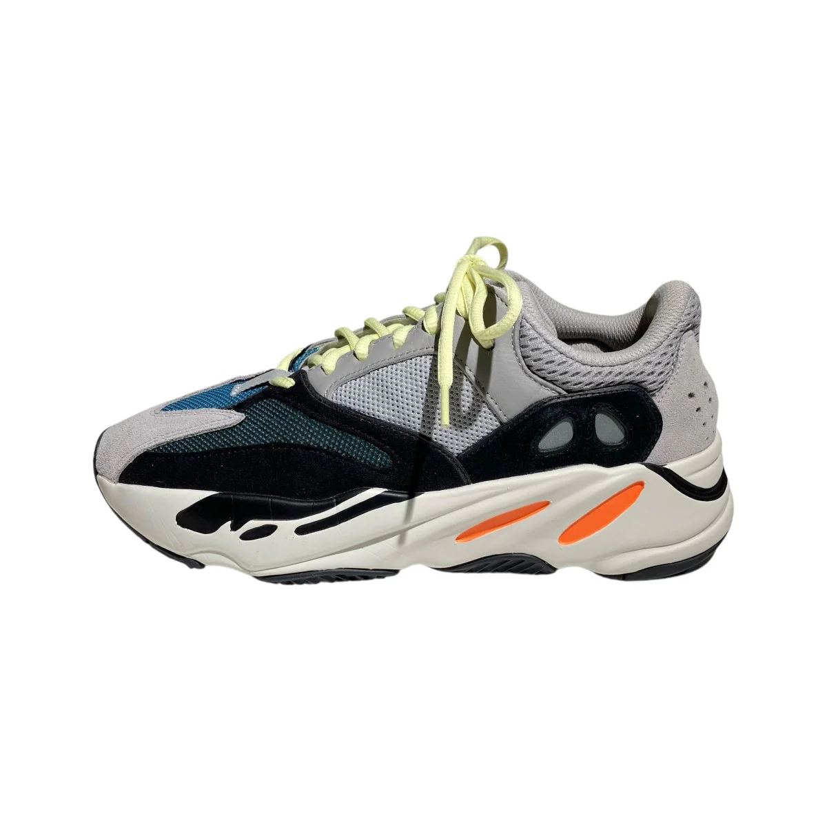 YEEZY BOOST 700スニーカーB75571 - Image 2