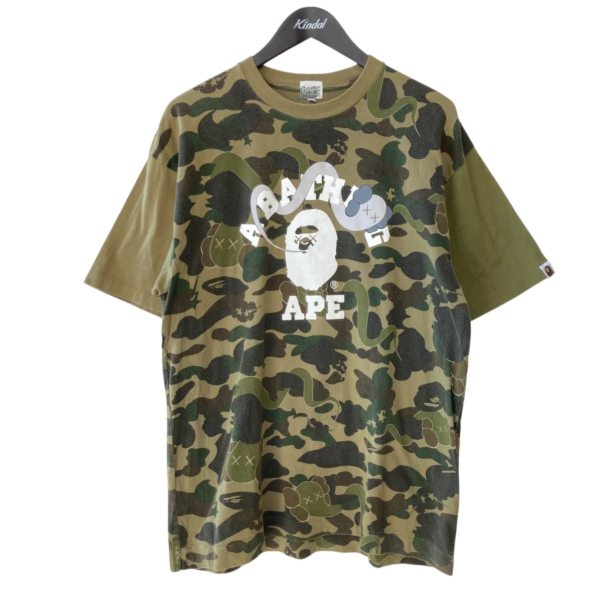 KAWS 1st総柄半袖Tシャツ
