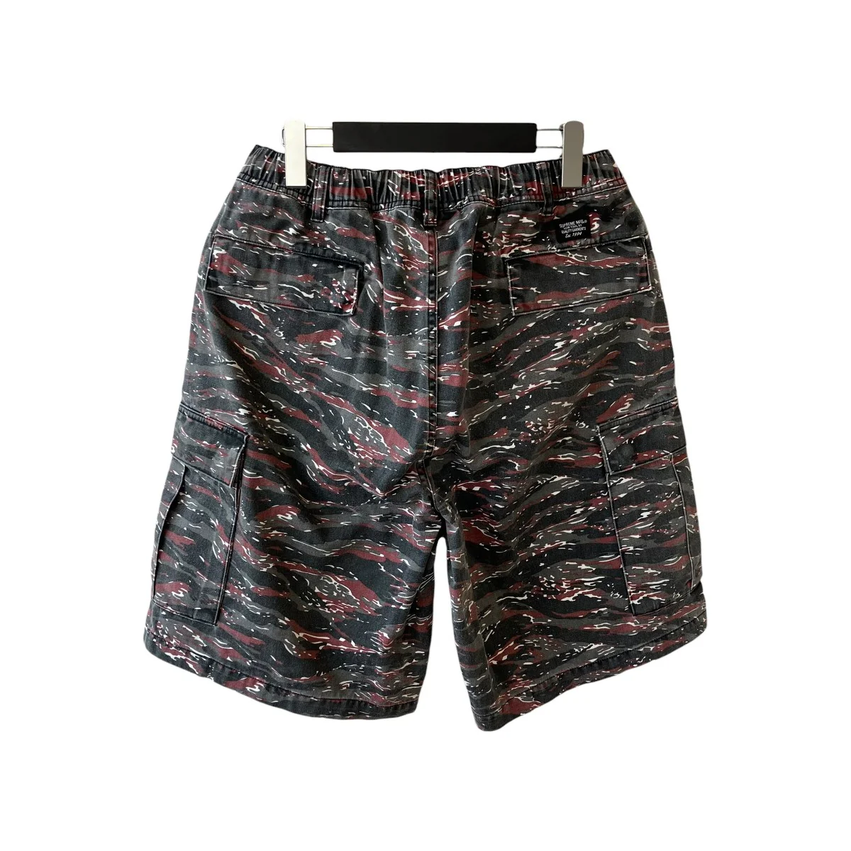 Cargo Short Red Tiger Camoカモフラージュ柄ハーフパンツ - Image 2