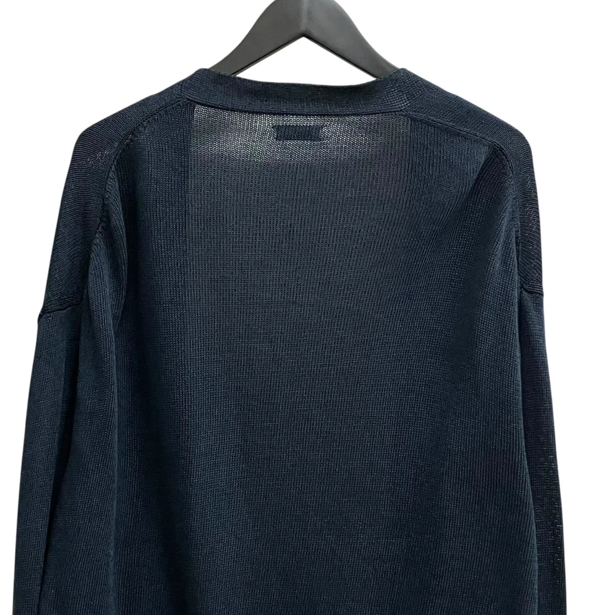NB V Cardigan SweaterカーディガンMT2103-0102 - Image 4