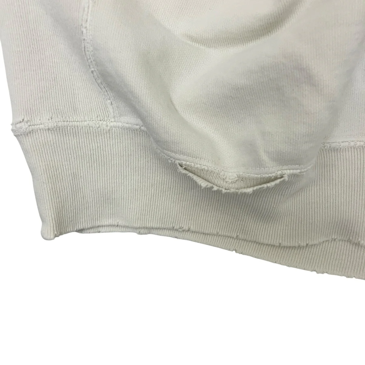 ダメージ加工スウェット - Image 4