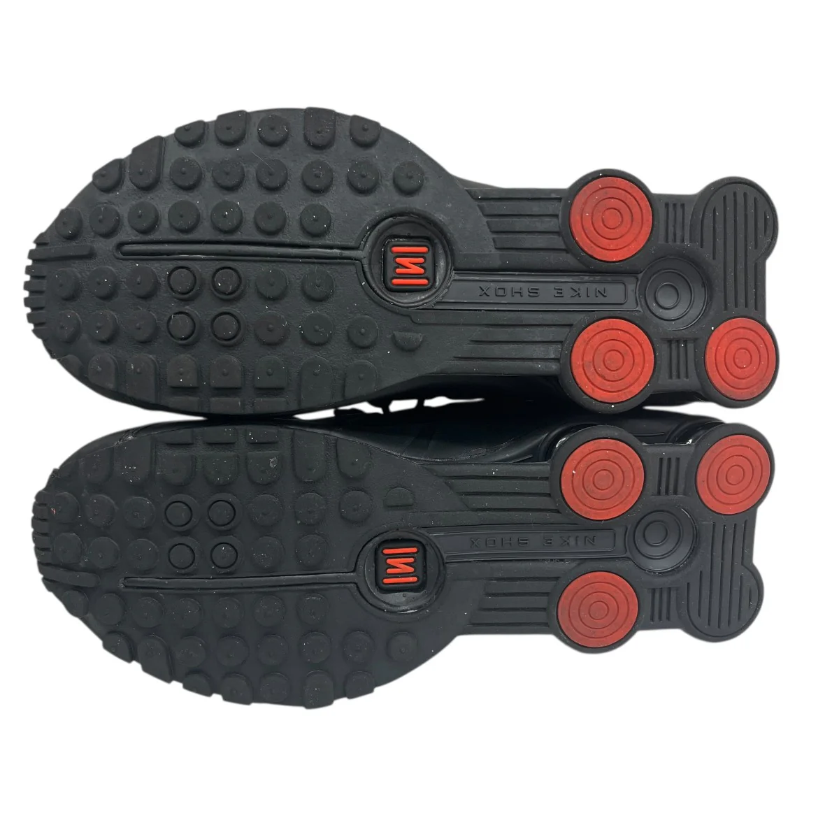 SHOX R4 BLACK BLACK-BLACK-MAX ORANGEローカットスニーカーAR3565-004 - Image 5