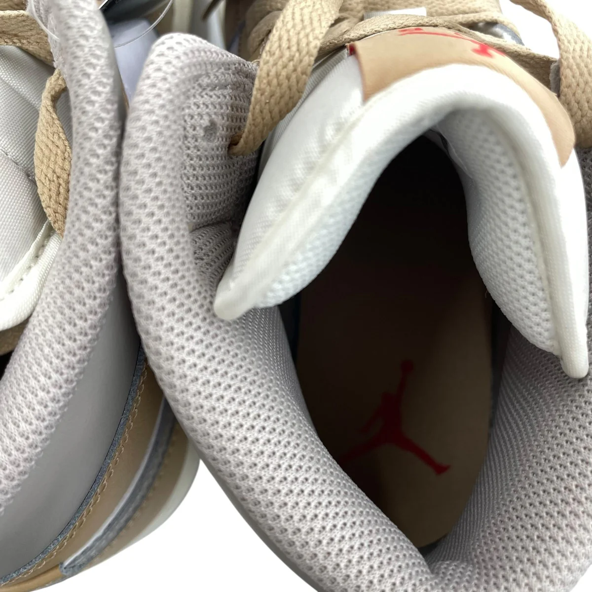 Air Jordan 1 MidハイカットスニーカーDQ8426-200 - Image 5