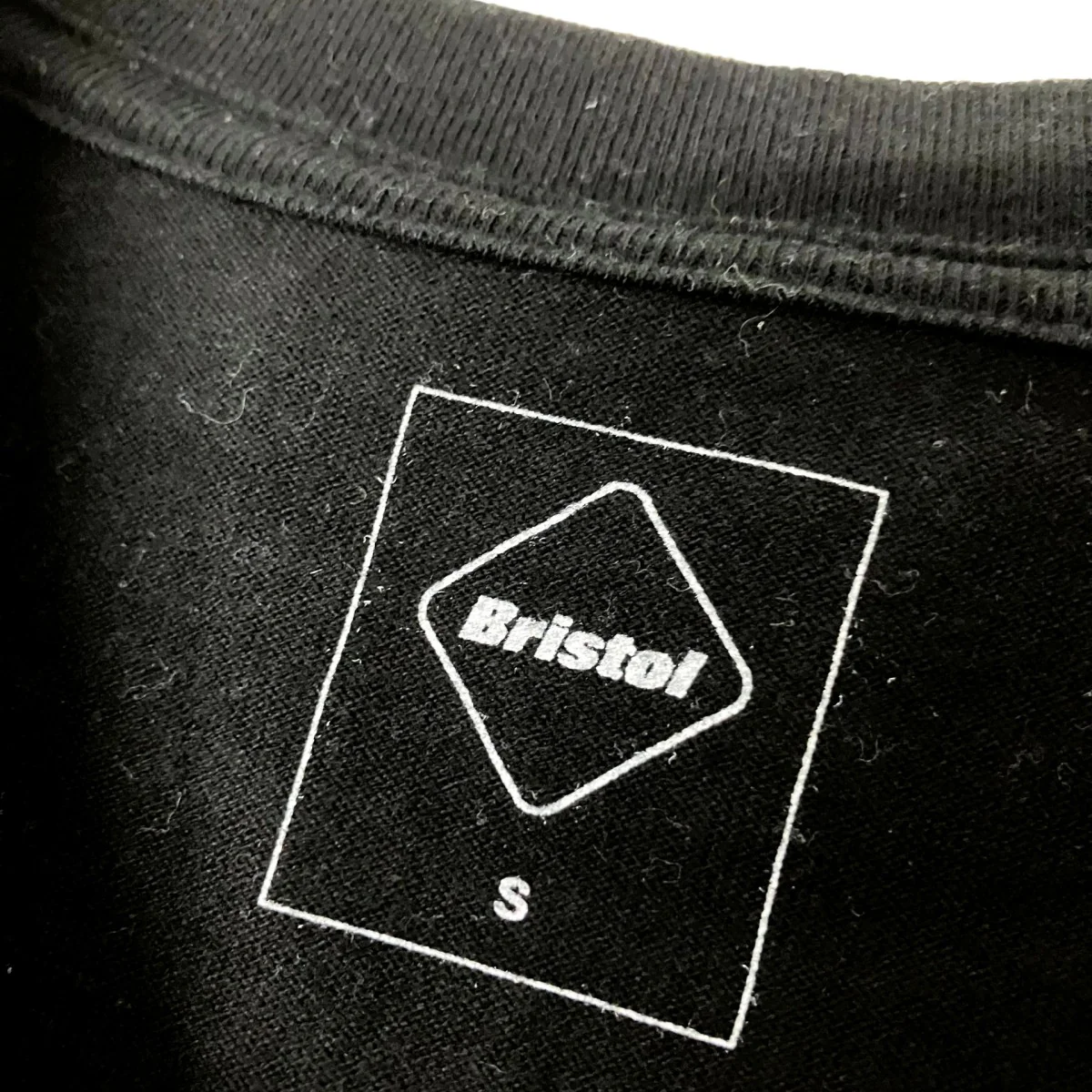 EMBLEM TEEプリントTシャツFCRB 192065 - Image 4