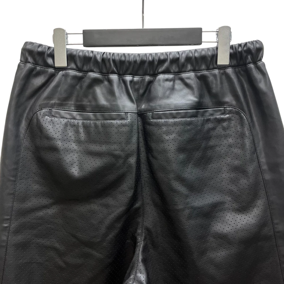 FAUX LEATHER SHORTS ショートパンツ - Image 4