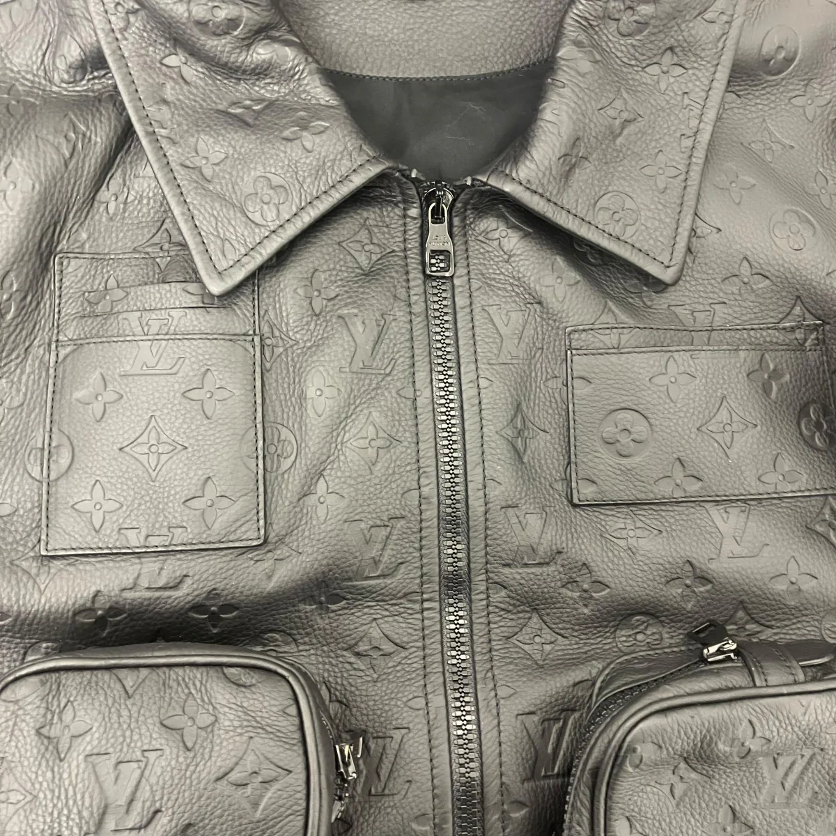Monogram Embossed Utility Jacketモノグラムエンボスユーティリティレザー ジャケットHIL46EQXS - Image 5