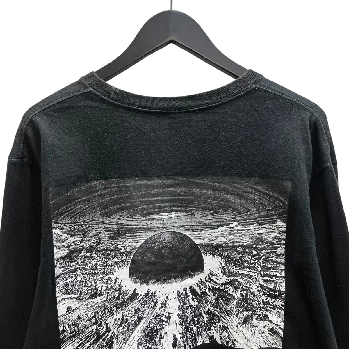 AKIRAロングスリーブTシャツ - Image 4