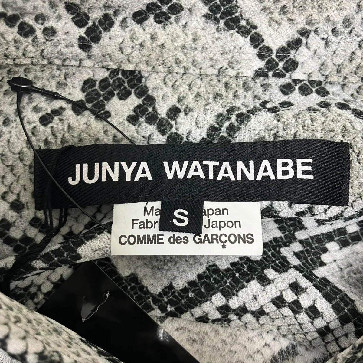 25AW プリントジョーゼットブラウスパイソン柄長袖シャツ - Image 5