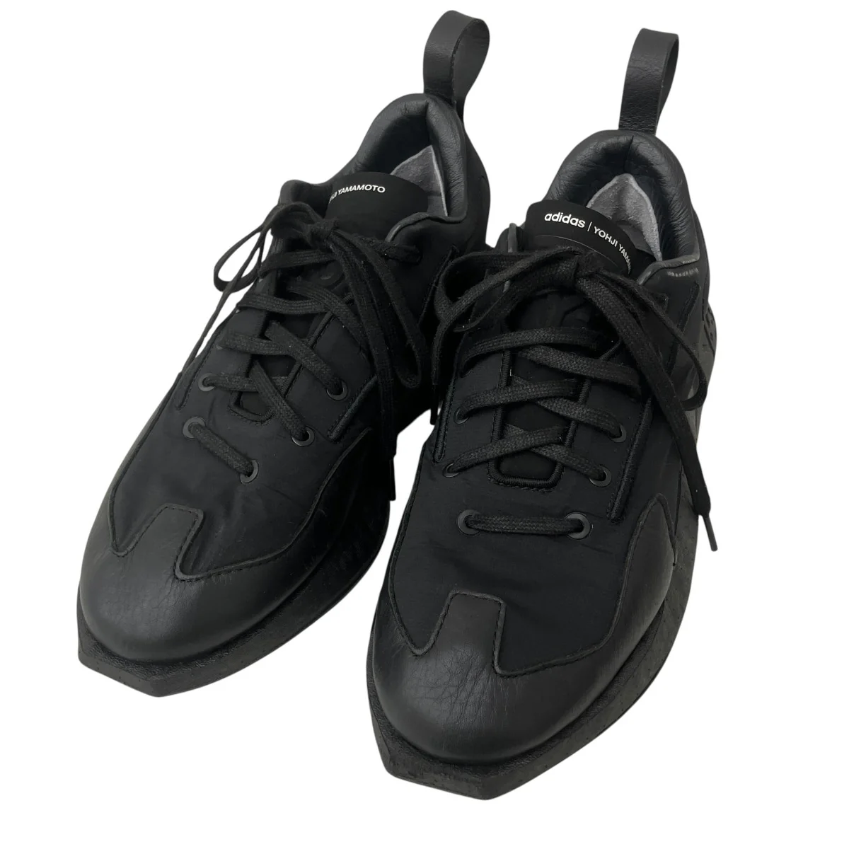 スニーカーFZ4318