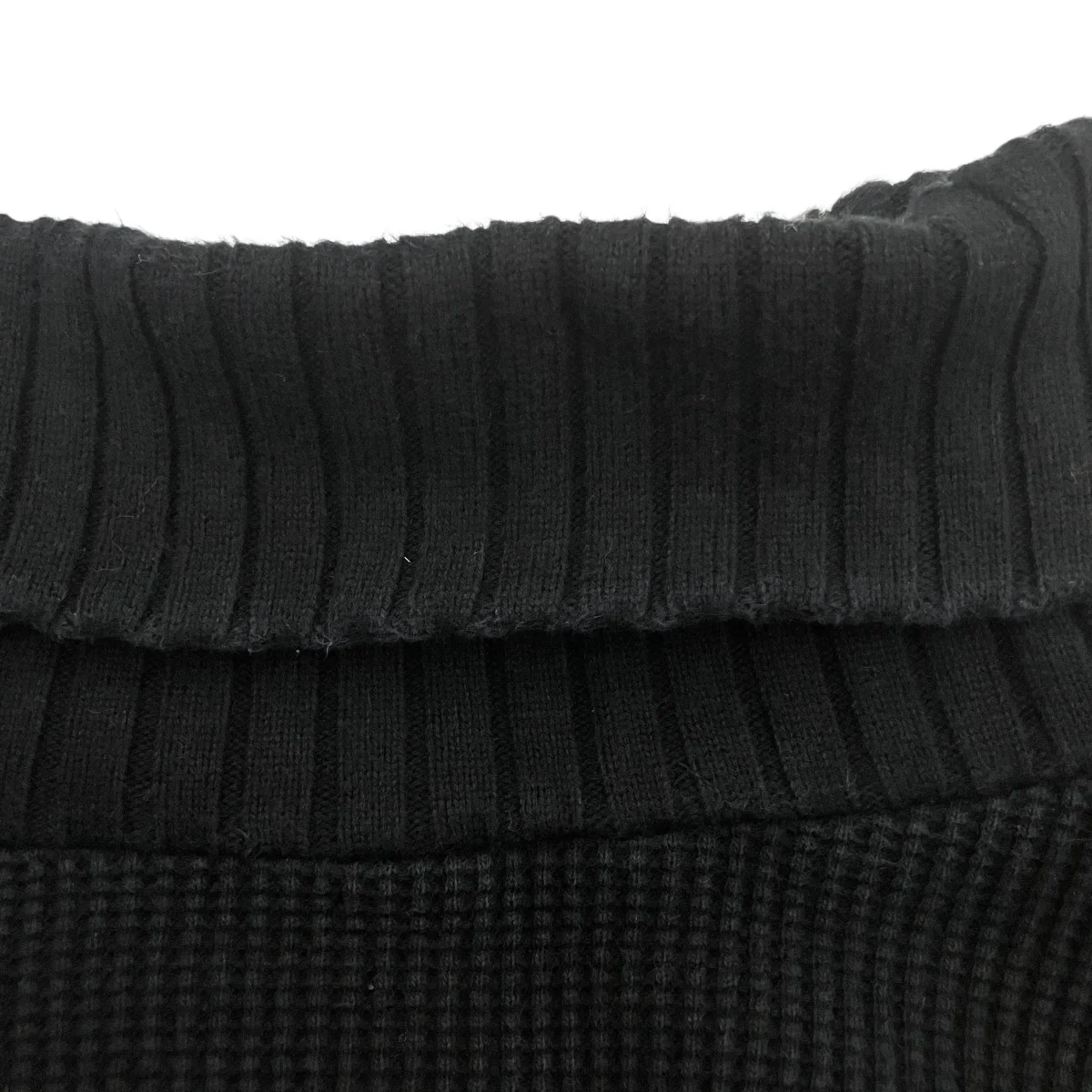 TURTLENECK SHIRT WAFFLE BLACKハイネックスウェット8051-00-20125 - Image 4