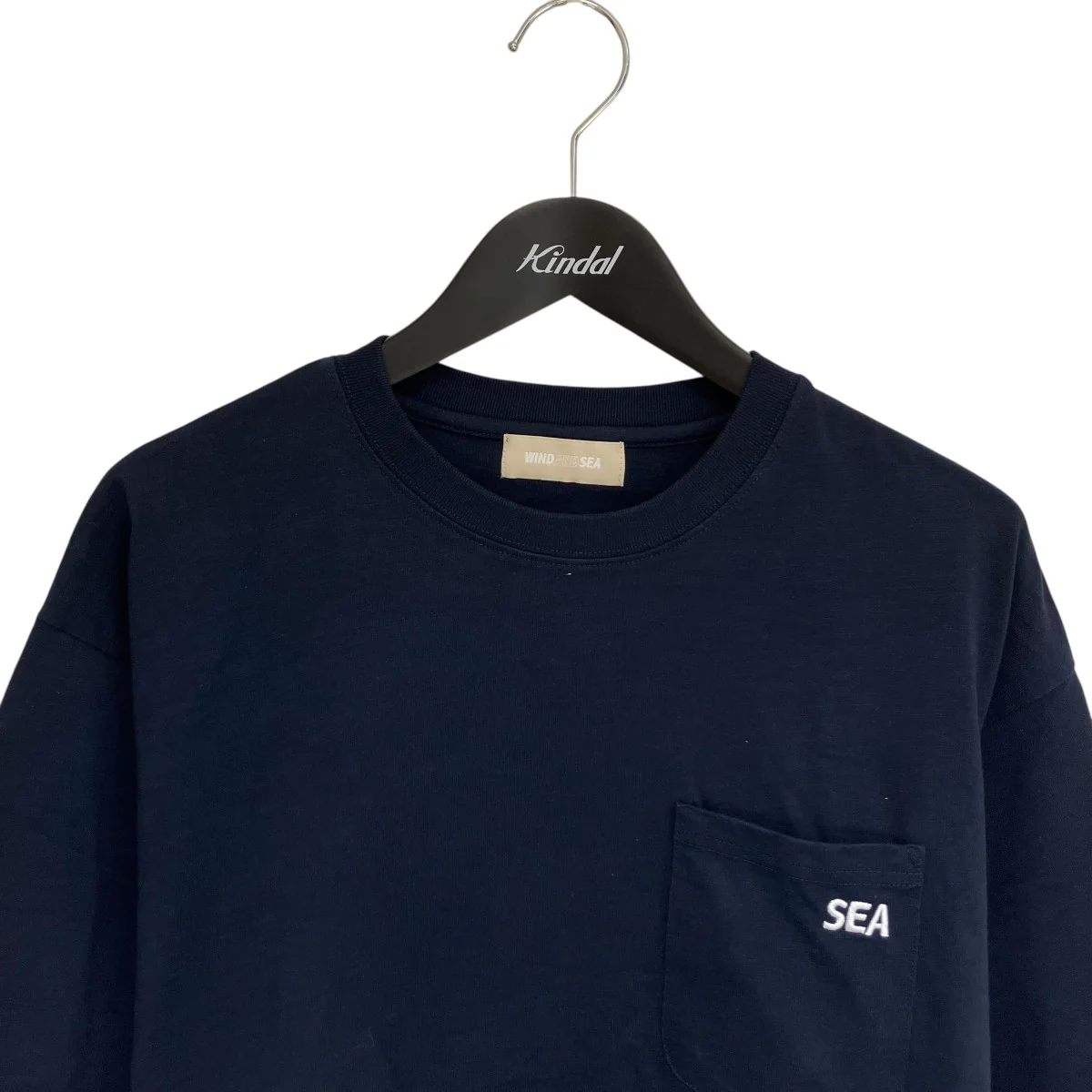 ロゴ刺しゅうポケットTシャツWDS-O-ESS-25-Q4-CS-01 - Image 3