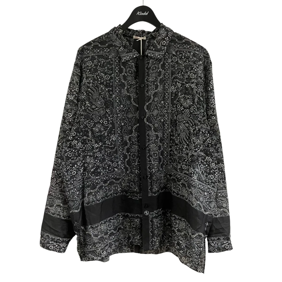 バンダナシャツ