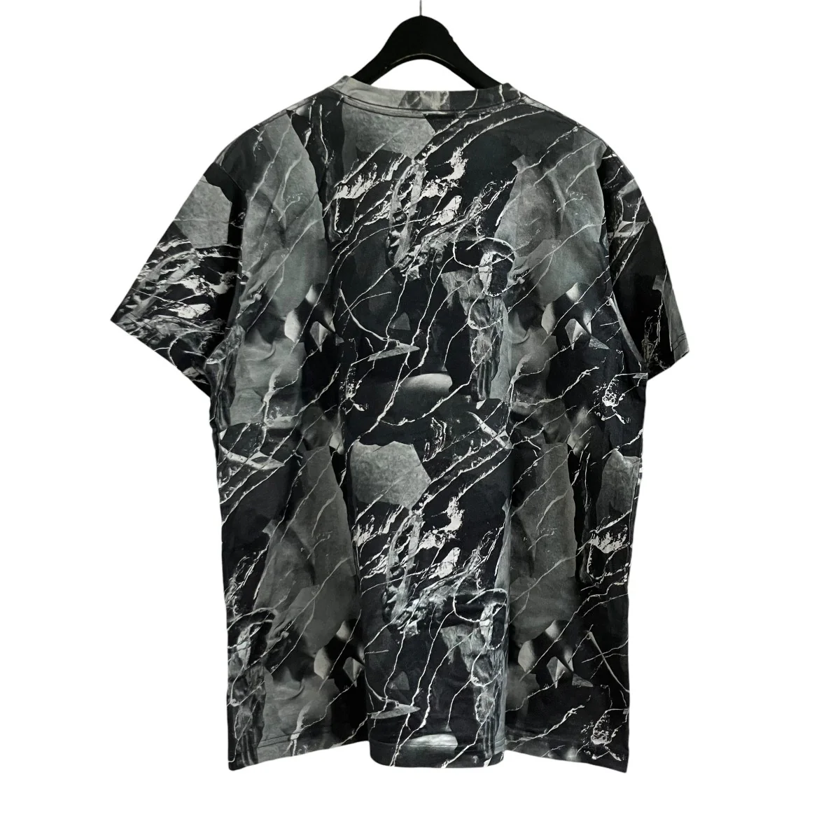 グラフィックTシャツ - Image 4