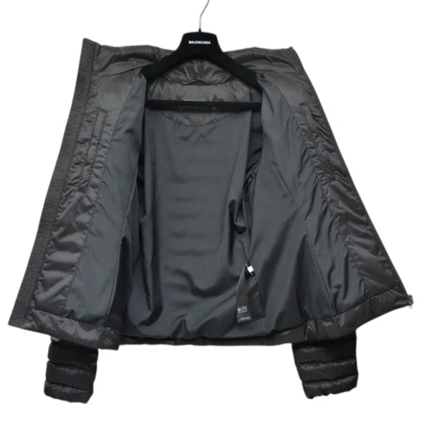2023AW　3b sports icon ski fitted puffer　スポーツアイコンスキーフィットパファージャケット　ダウンジャケット　773985 TP039 - Image 3