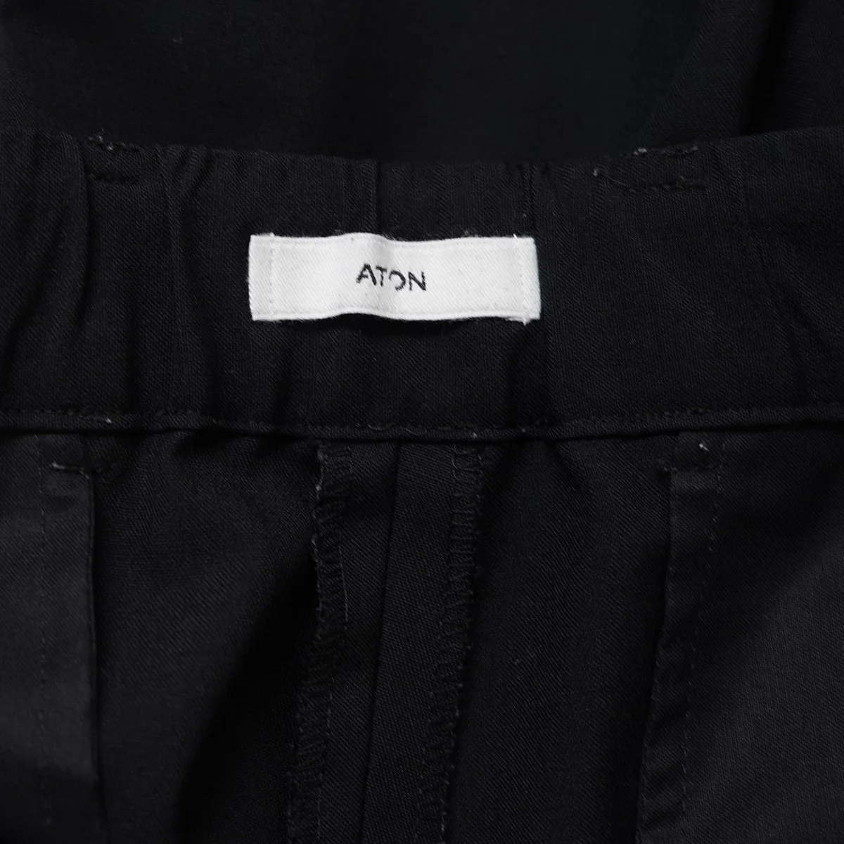 WOOL TROPICAL TAPERED EASY PANTSウール トロピカル テーパード イージー パンツ - Image 6