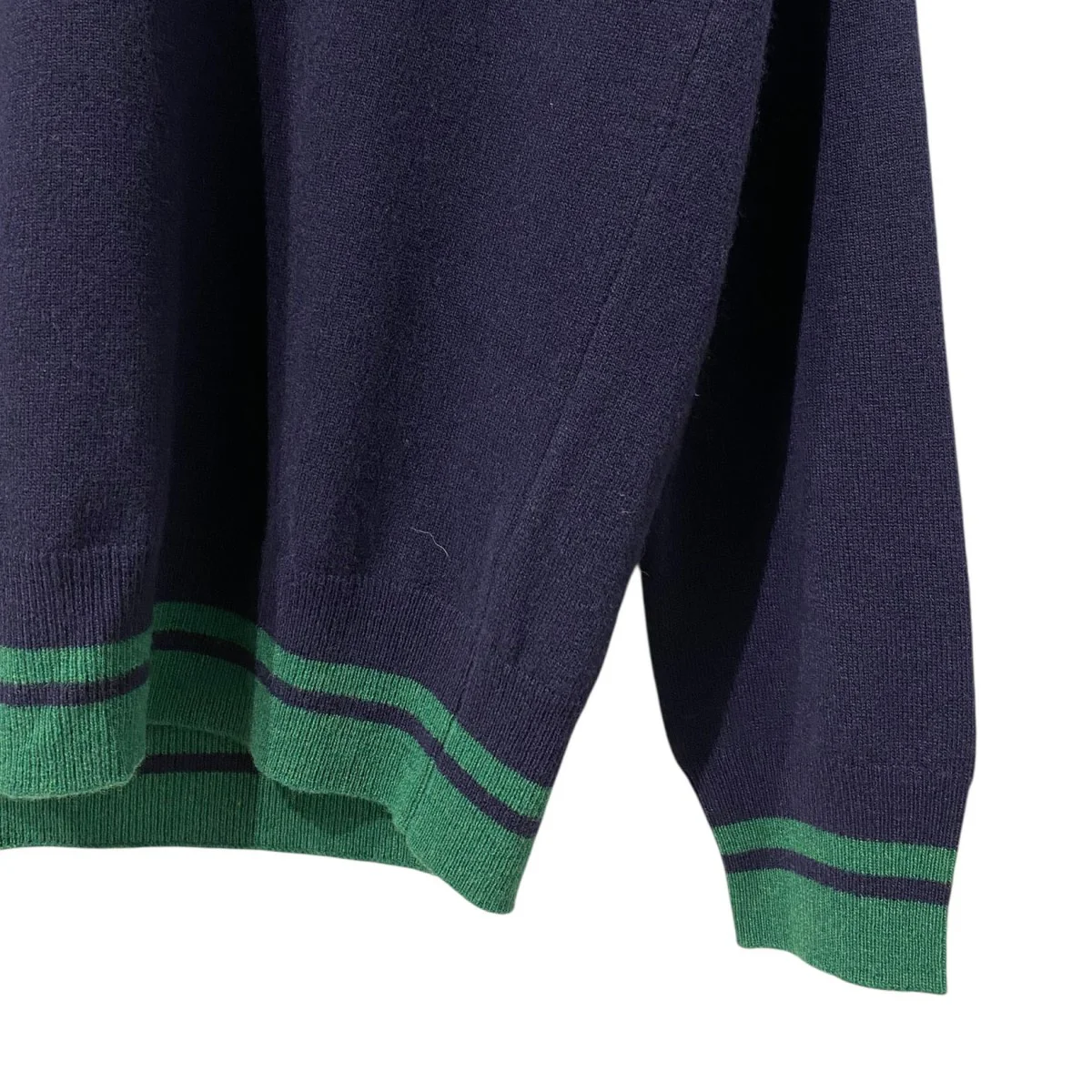 16AWV Neck Wool Knit Sweater Vネックウールニットセーター - Image 4