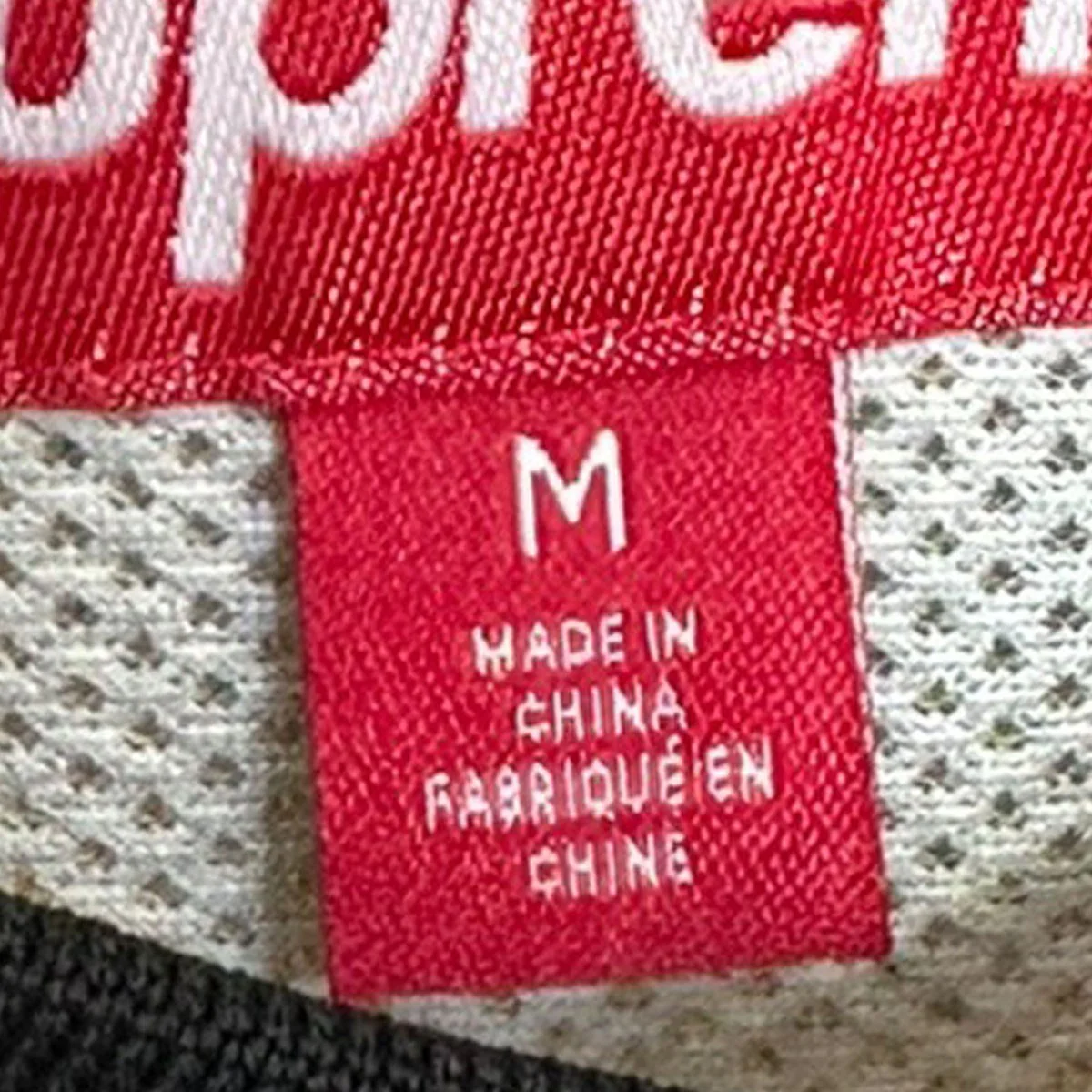 25SSVinci Per Noi Soccer Jerseyプリントメッシュサッカーシャツ - Image 5
