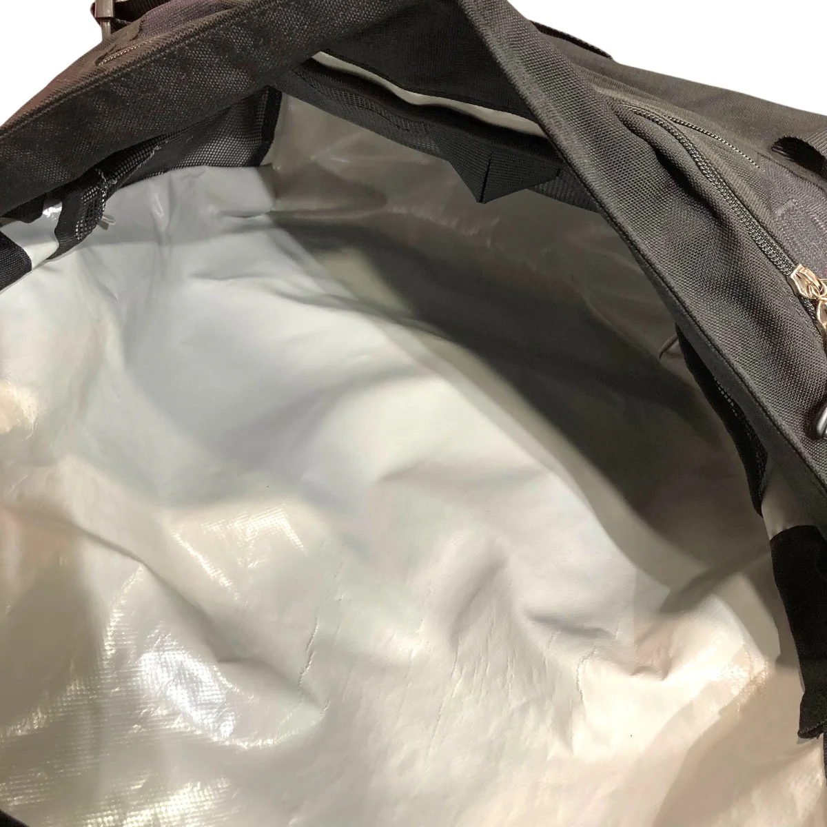 standard messenger bagメッセンジャーバッグ - Image 6
