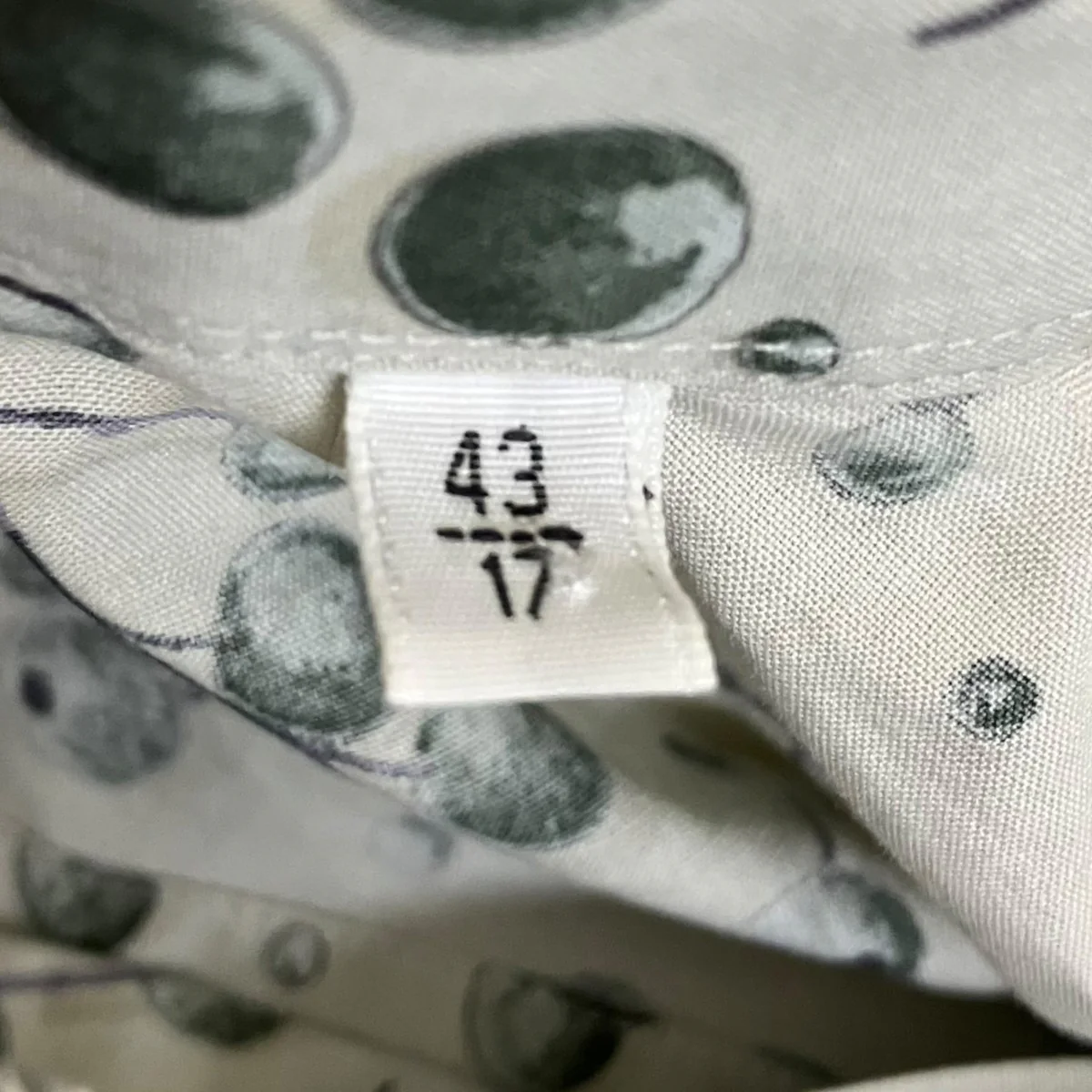ベリー柄長袖シャツ - Image 6