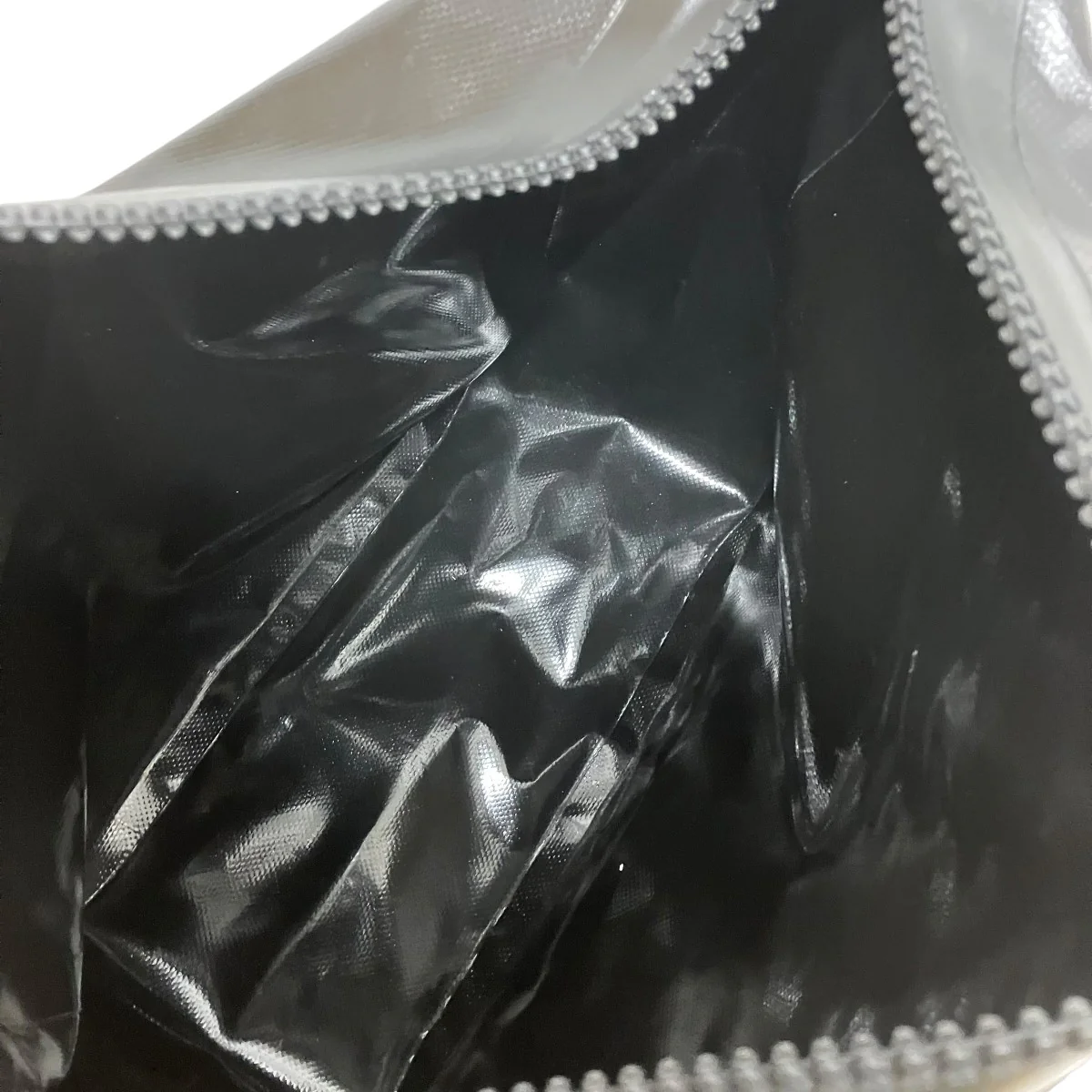 24SSボックスロゴメッセンジャーバッグSMALL MESSENGER BAG - Image 7
