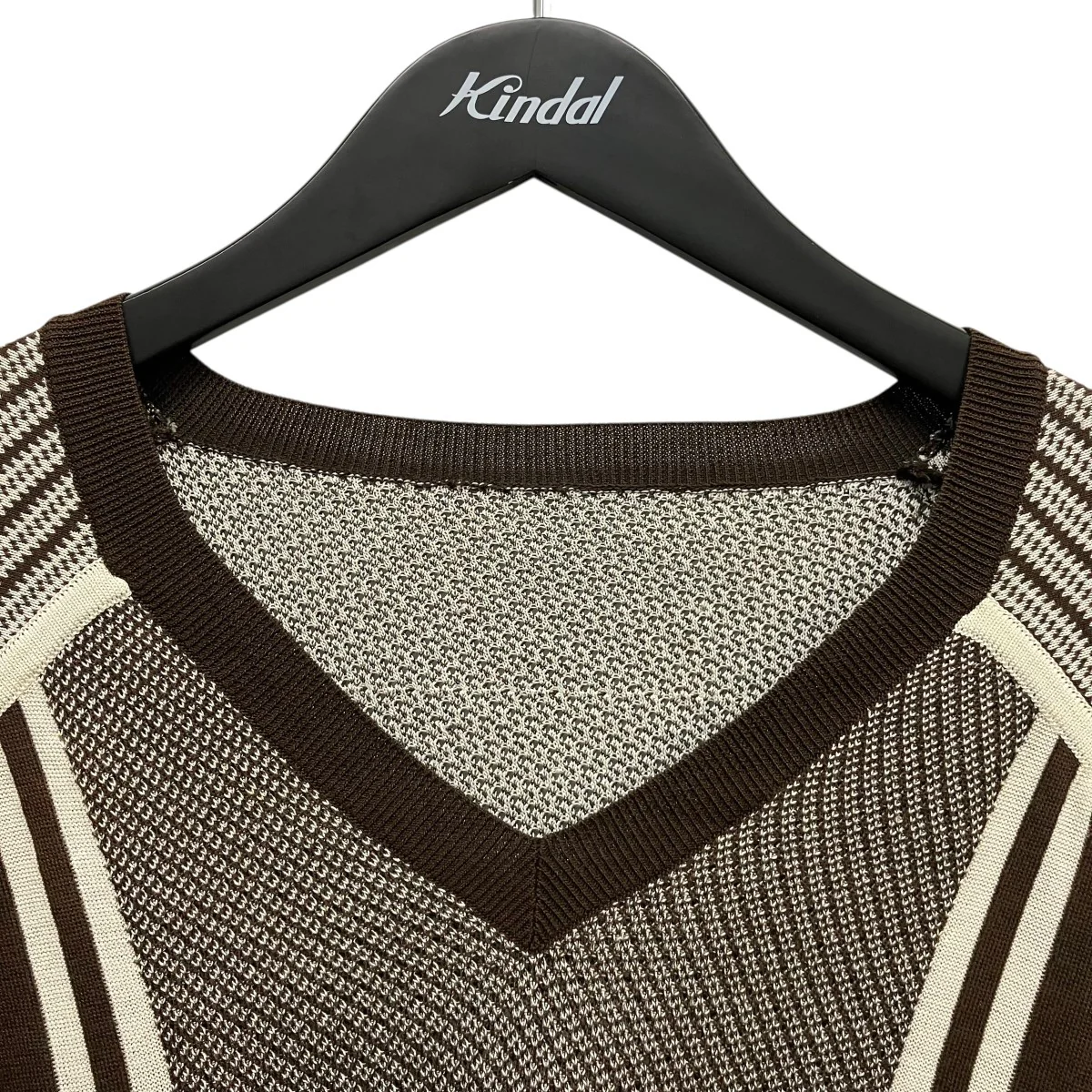 15SSgeometric knitシルク混VネックニットUMA333 - Image 8