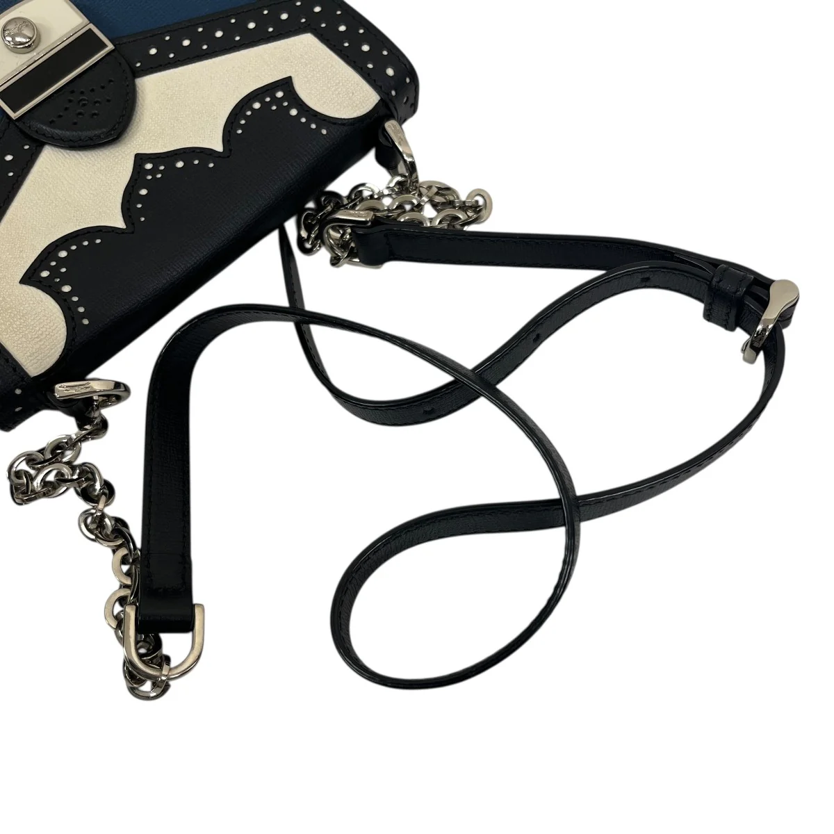 Effrontee Extraショルダーバッグ - Image 5