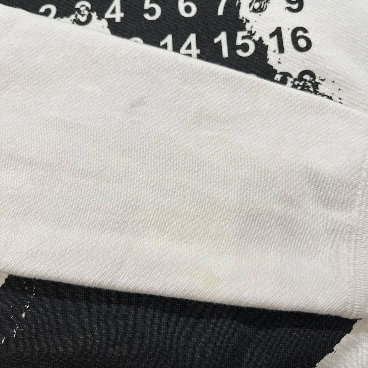 DIAGONAL PAINT EFFECT HOODIEフード付きパーカーS50GU0151 - Image 9