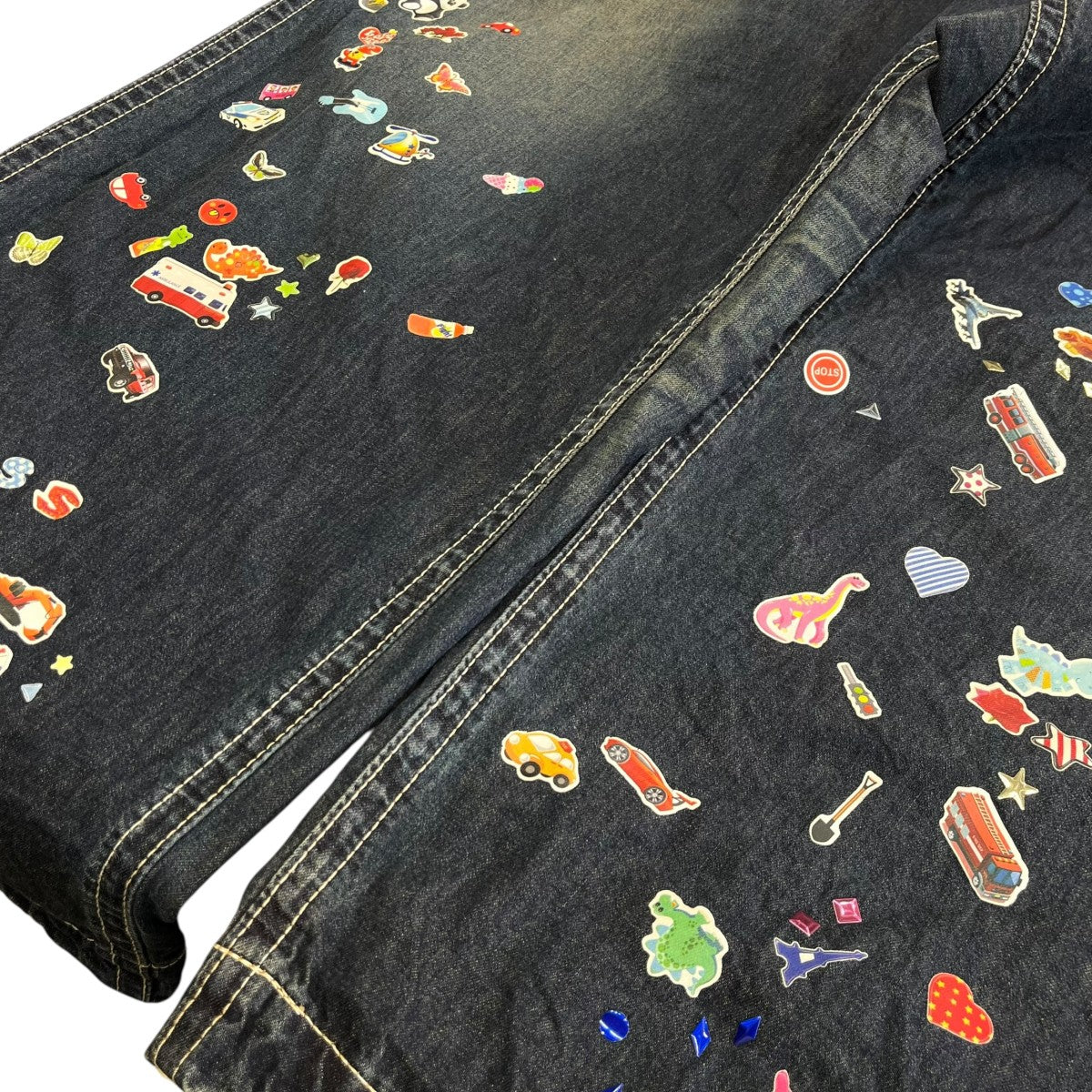 25SSBAKER JEANS W STICKERデニムパンツJ14PT124 - Image 7