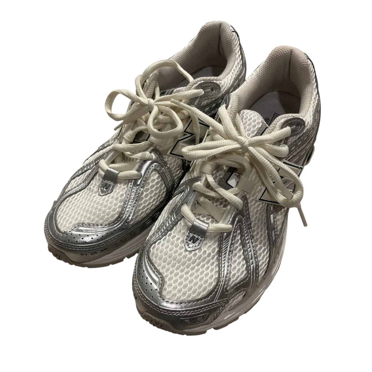 M1906REE SILVER WHITEローカットスニーカーM1906REE